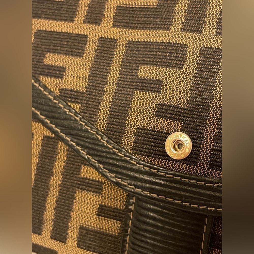 FENDI ZUCCA WALLET FENDI SIGNATURE CANVAS CLUTCH FENDI WRISTLET FENDI BAG - Picture 11 of 17